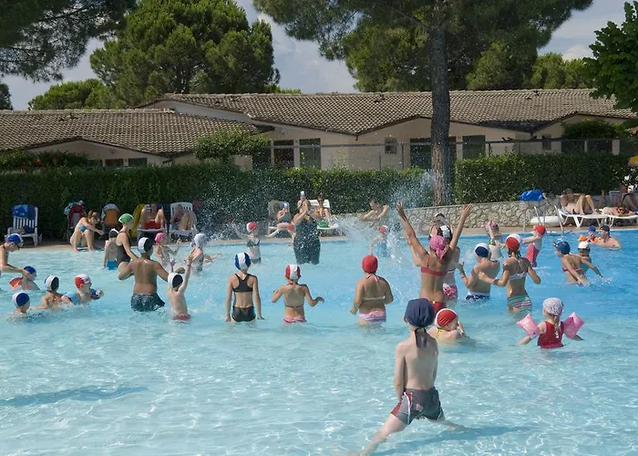 Cisano - San Vito Кемпінг Бардоліно