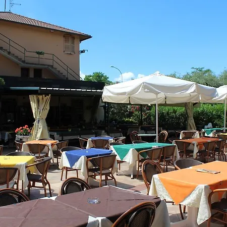 营地 西萨诺露营酒店 - 圣维托 巴多利诺