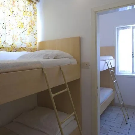 Cisano - San Vito Camping 4*